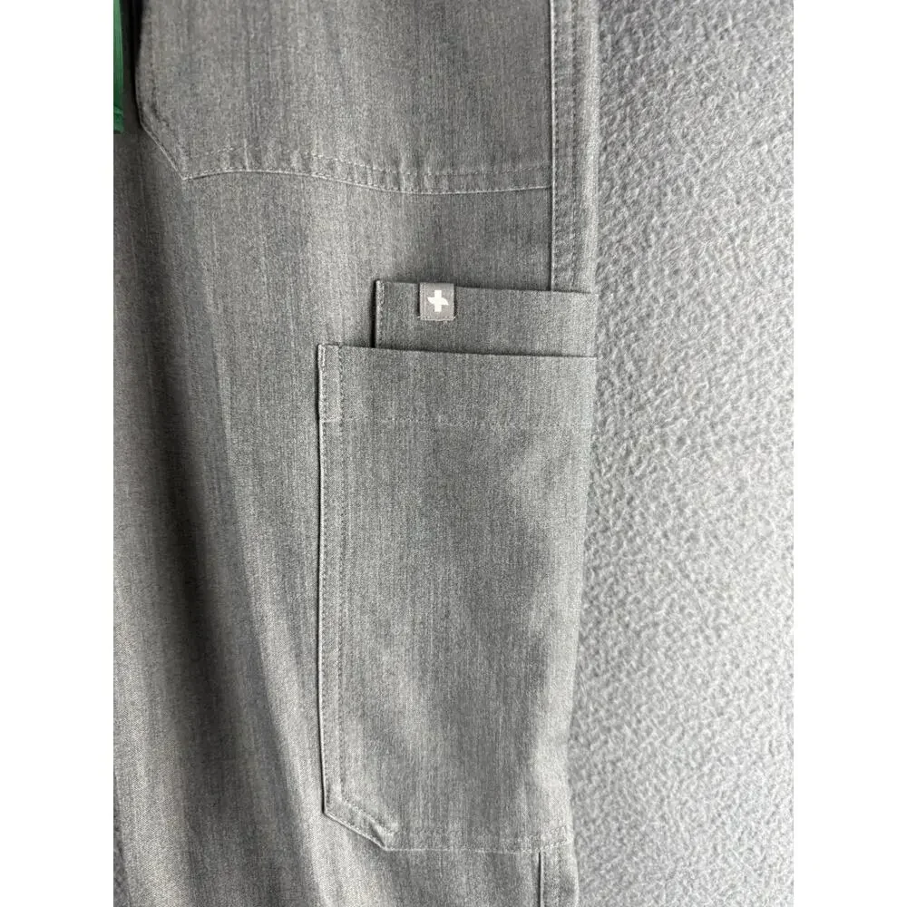 Women’s Figs heathered gray scrubs scrub straight leg pants M Cargo pants